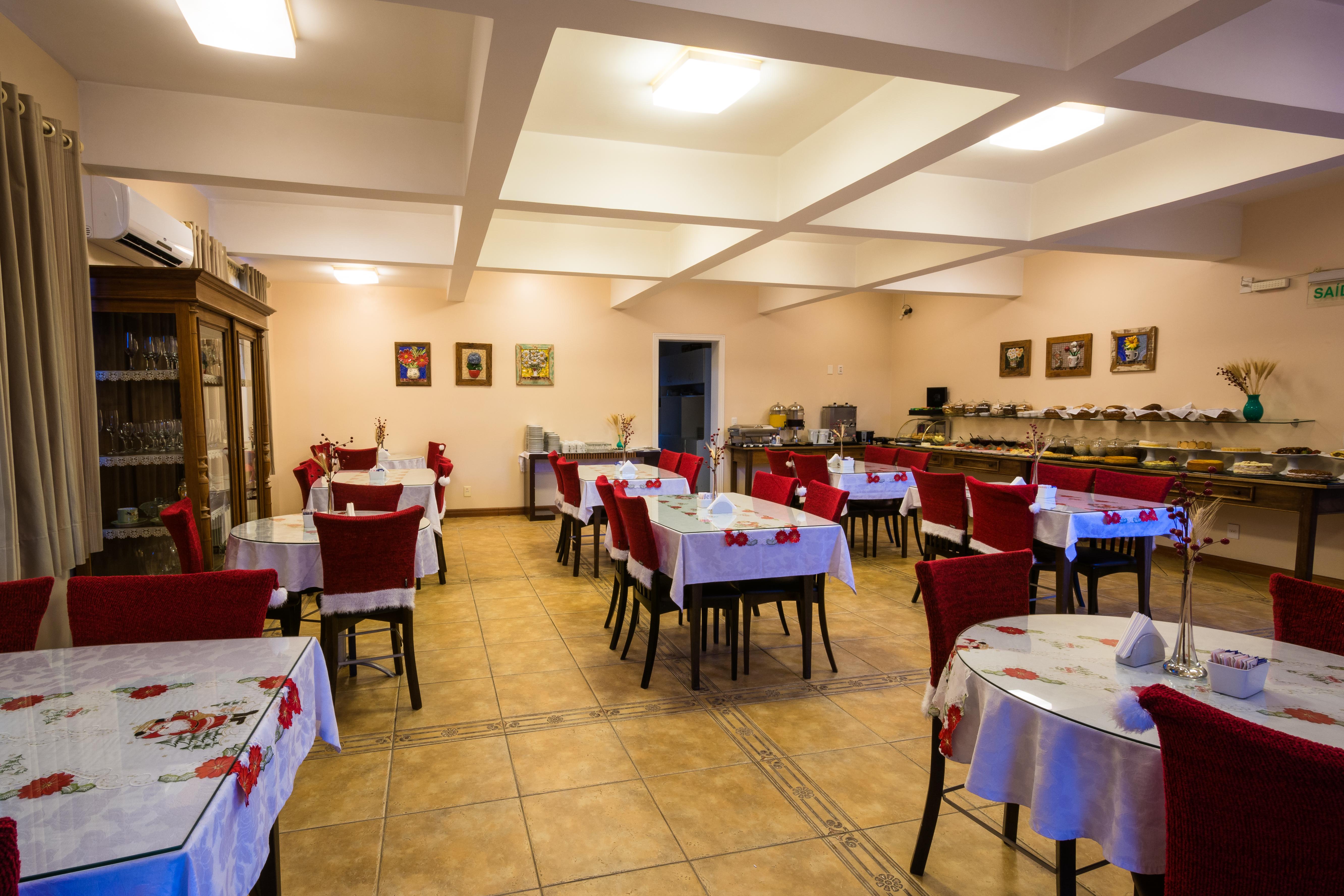 Hotel Pousada Kaster Gramado Bagian luar foto