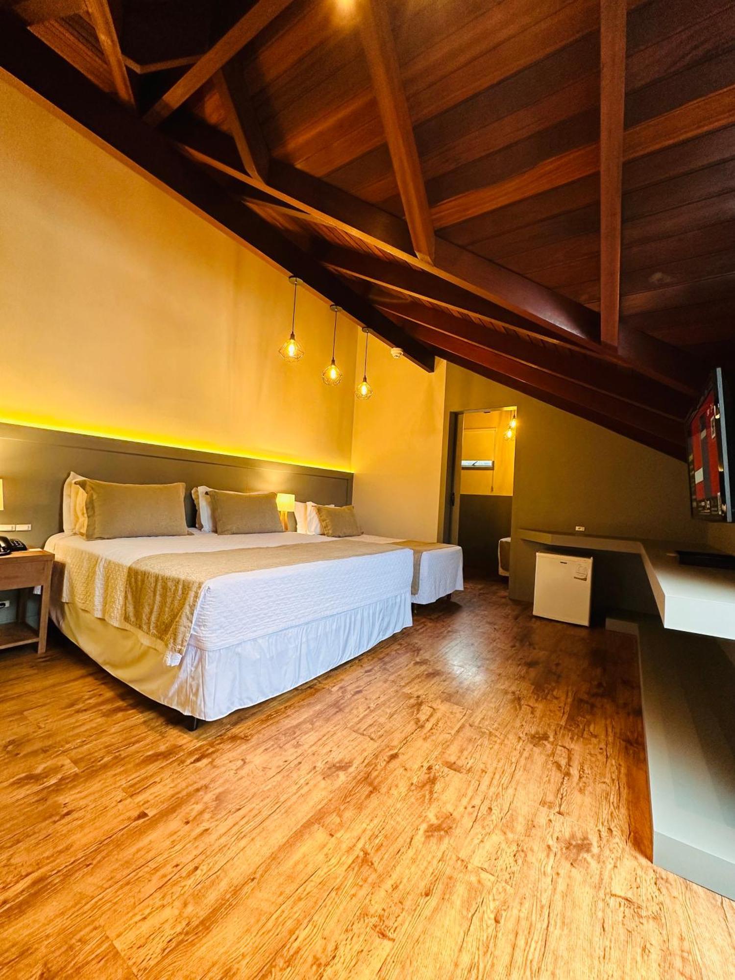 Hotel Pousada Kaster Gramado Bagian luar foto